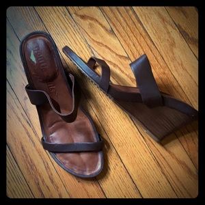 2-strap Sandals
